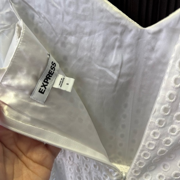 Express White Eyelet Ruffle Hem Dress – Women’s Size Small - Picture 6 of 8